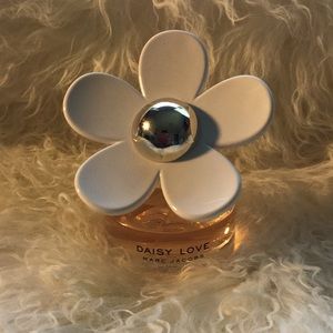Marc Jacobs Daisy